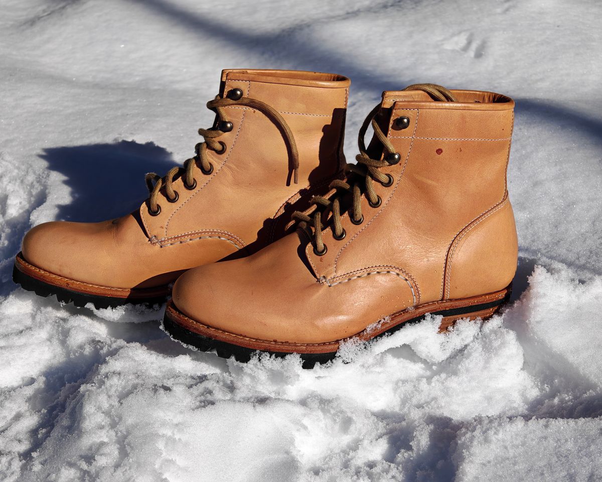 Photo by buttsandshouldersowner on January 3, 2026 of the Butts and Shoulders The Heritage Boots in Natural Leather.