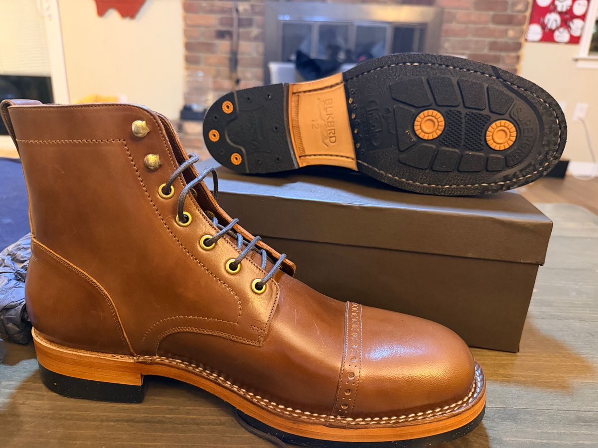 Photo by TheBeardedFeller on February 6, 2026 of the Blkbrd Shoemaker Luchador-Z in Maryam Toscanello TPR Horsebutt.