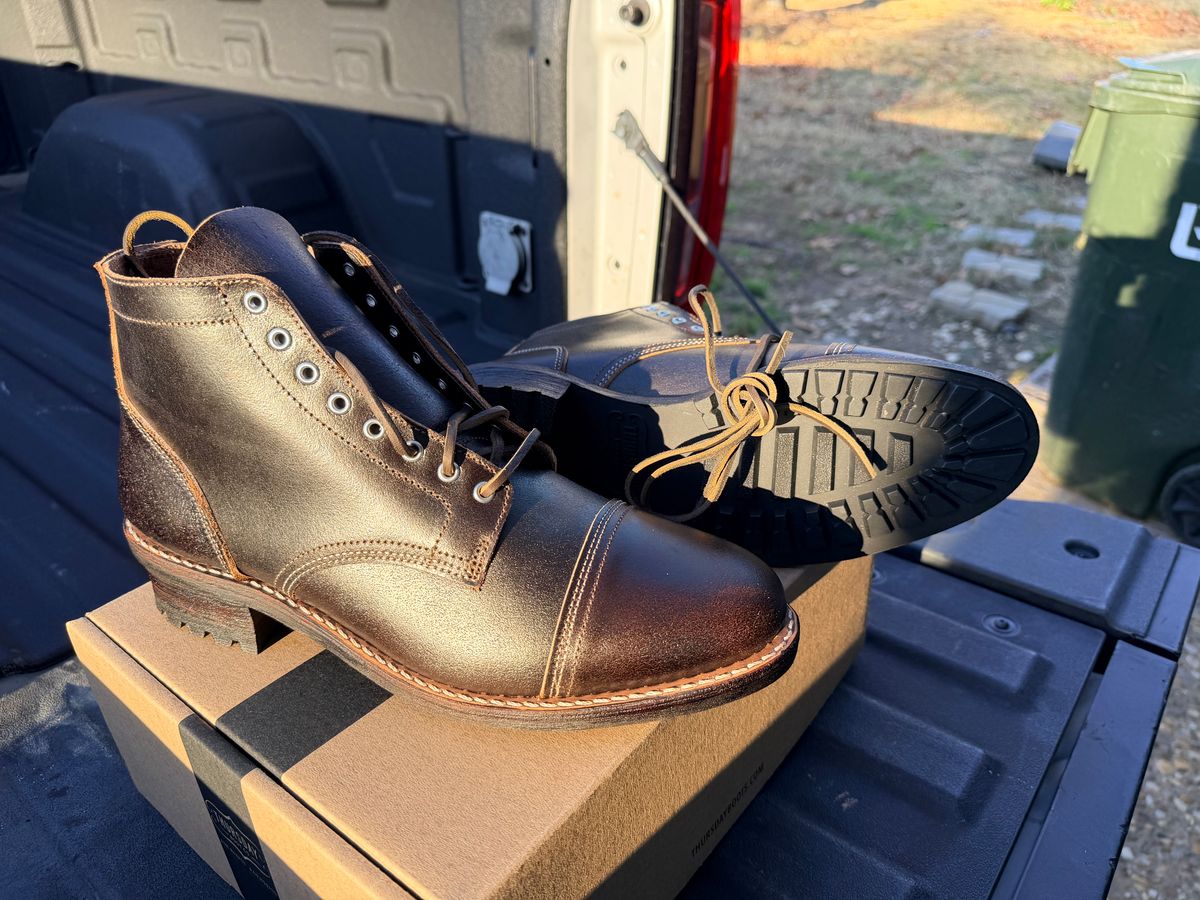 Photo by TheBeardedFeller on December 12, 2025 of the Thursday Vanguard in Horween Waxed Cacao.