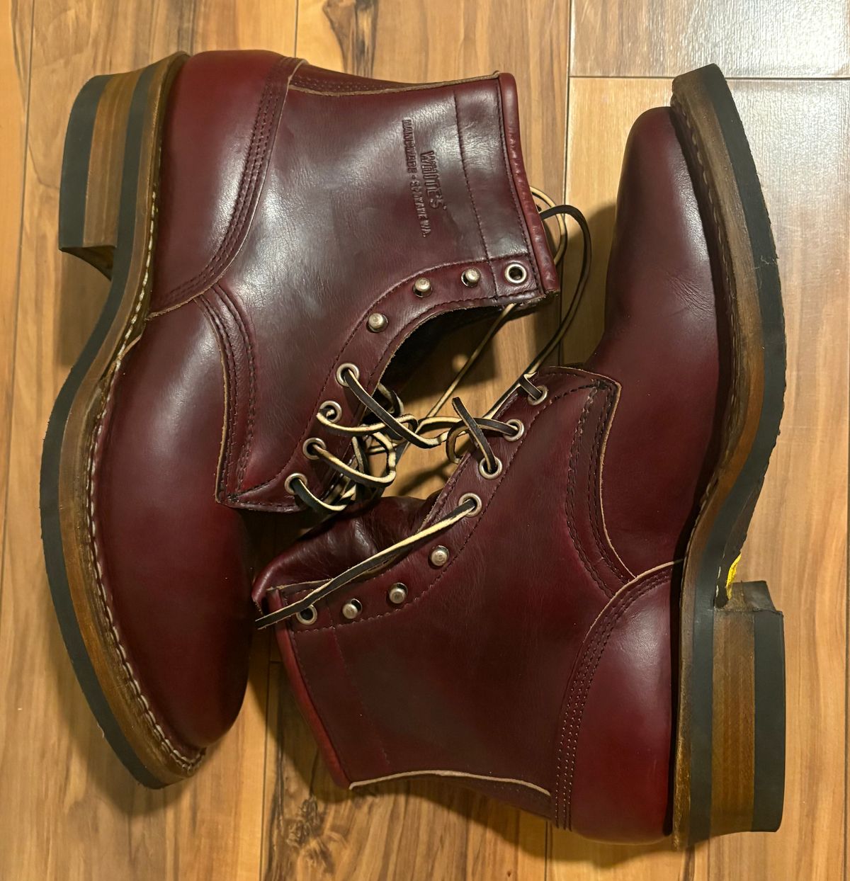 Photo by Sheparza on October 1, 2025 of the White's 350 Cruiser in Horween Burgundy Chromexcel.