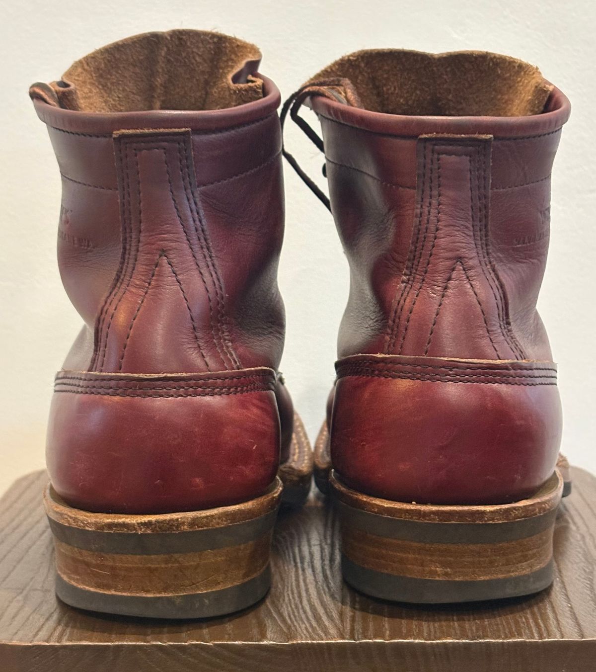 Photo by Sheparza on January 5, 2026 of the White's 350 Cruiser in Horween Burgundy Chromexcel.