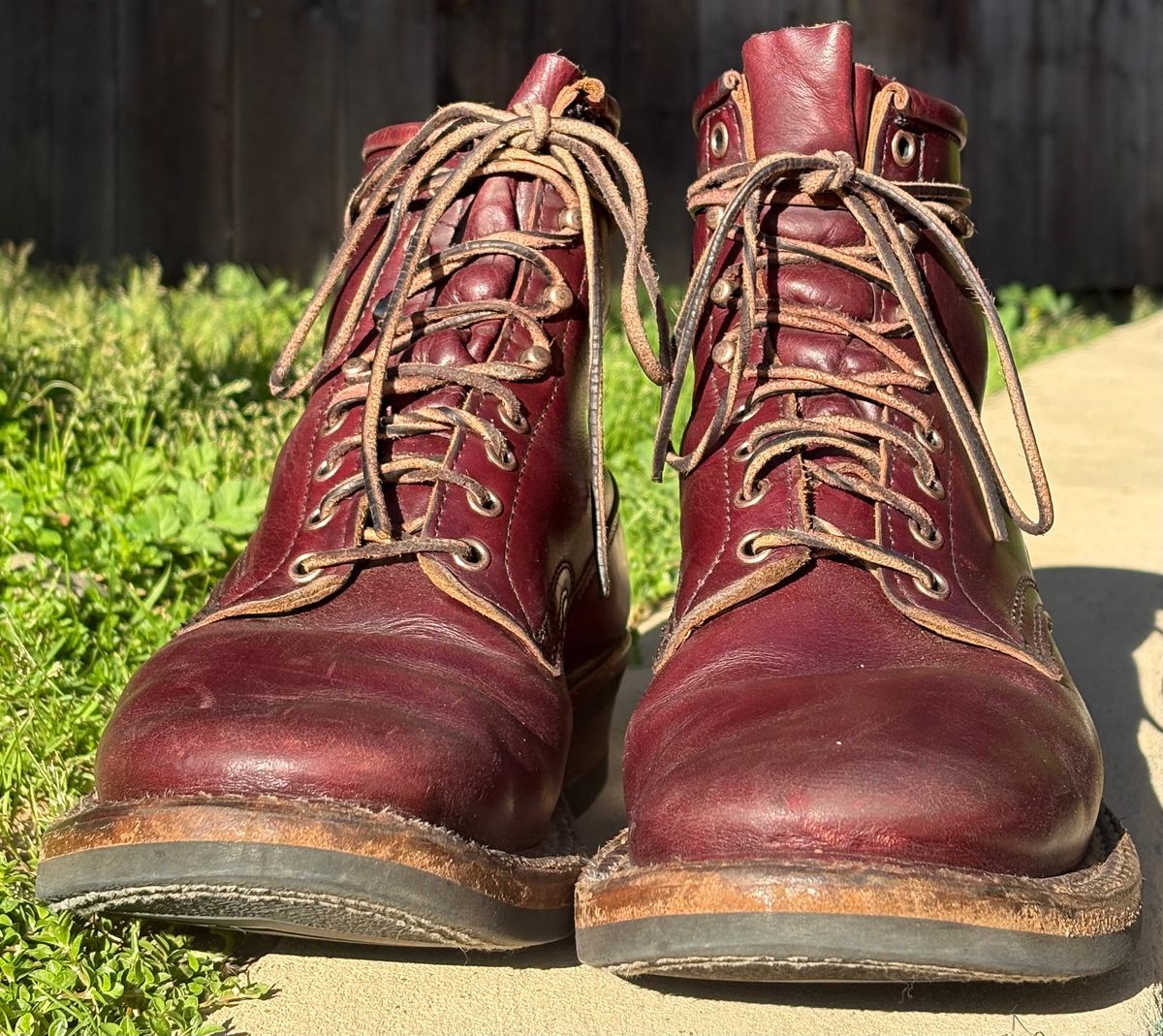 Photo by Sheparza on March 5, 2026 of the White's 350 Cruiser in Horween Burgundy Chromexcel.