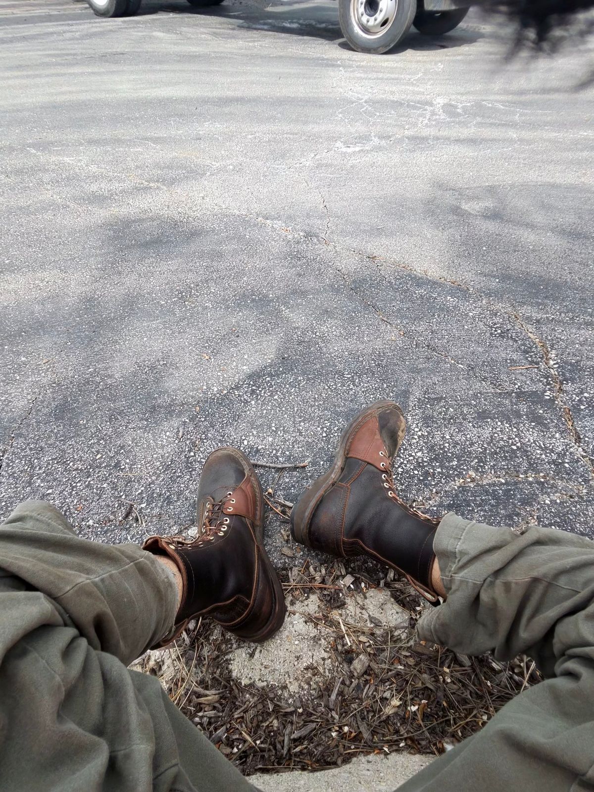 Photo by ReedFan on April 23, 2026 of the Nicks x Rose Anvil ND3 in Horween Brown Waxed Flesh & Seidel 1964 Brown.