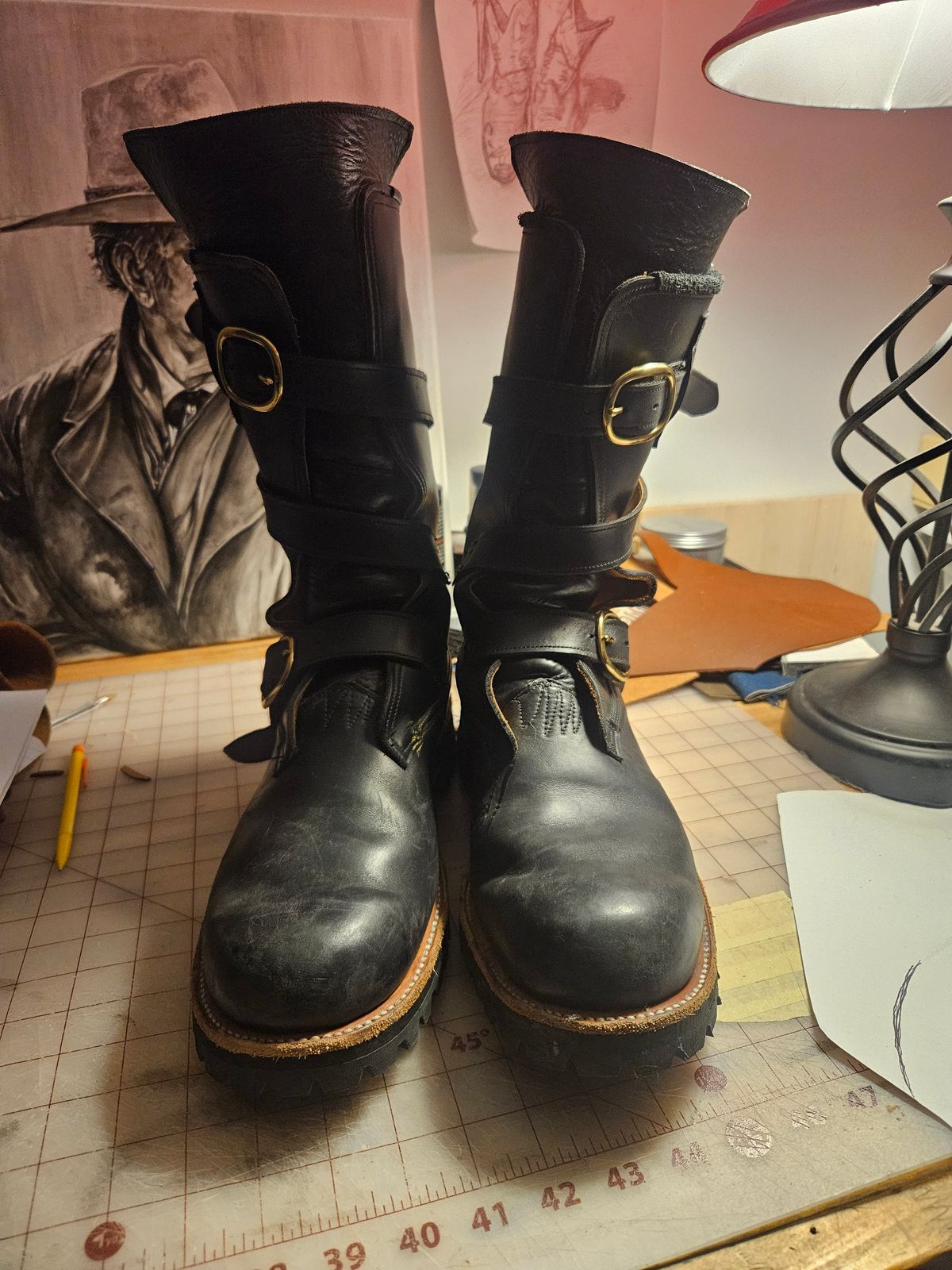 Photo by Jakesleather1505 on May 31, 2025 of the Unknown Maker Tanker in Unknown Black Leather Lined Throughout Boot.
