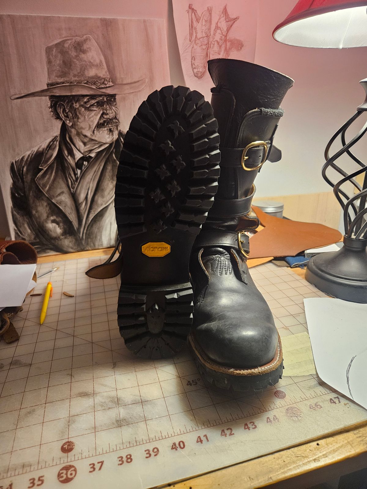 Photo by Jakesleather1505 on May 31, 2025 of the Unknown Maker Tanker in Unknown Black Leather Lined Throughout Boot.