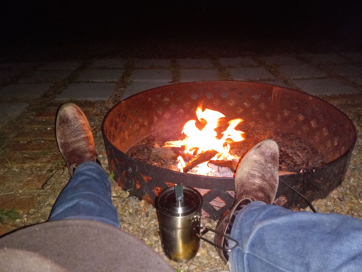 Photo by Jakesleather1505 on October 19, 2023 of the Justin Boots 1505 in Dark Cherry Bullhide.
