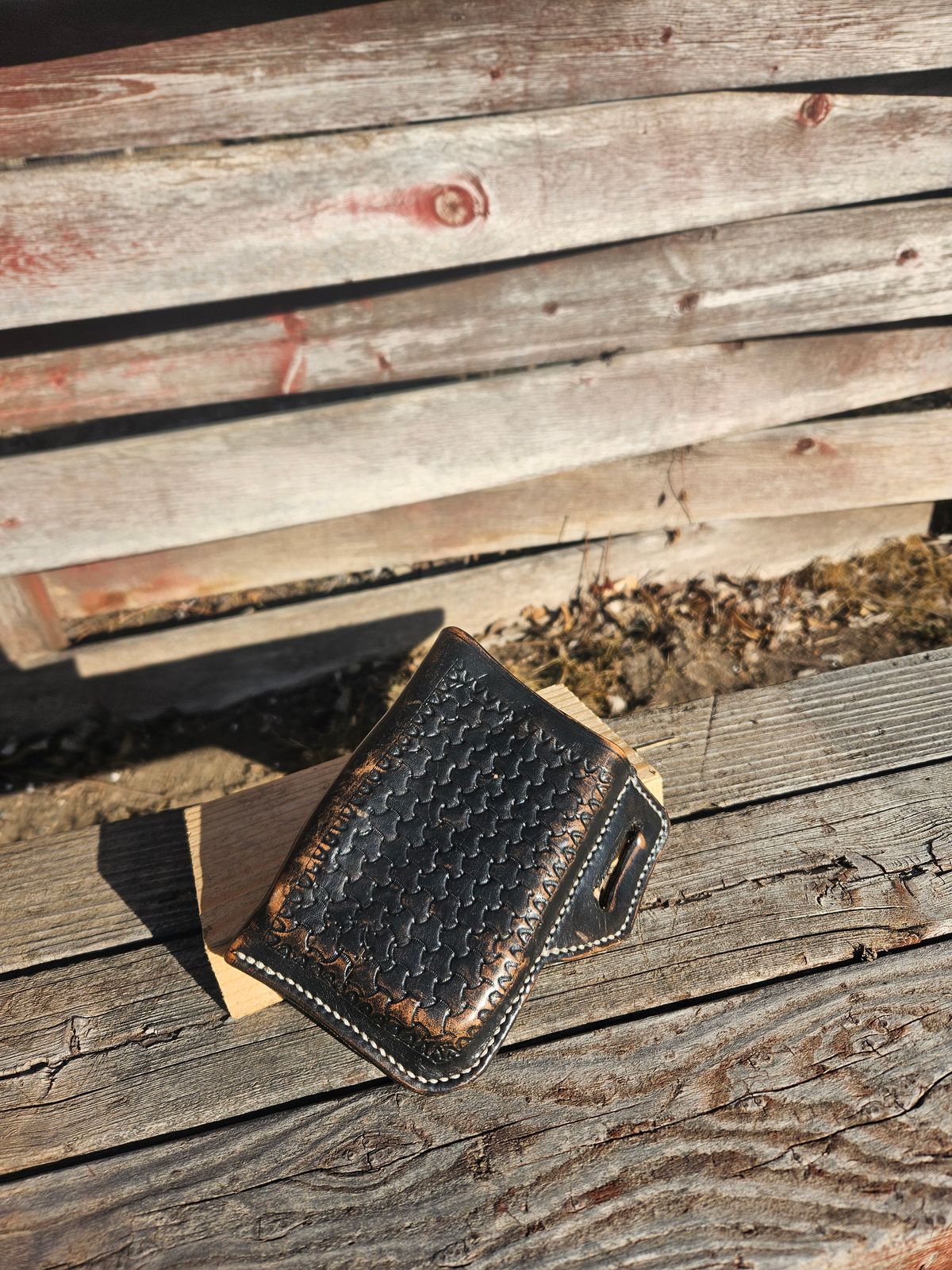 Photo by Jakesleather1505 on February 3, 2026 of the Self Made Phone Case in 3mm Natural Veg Tan.