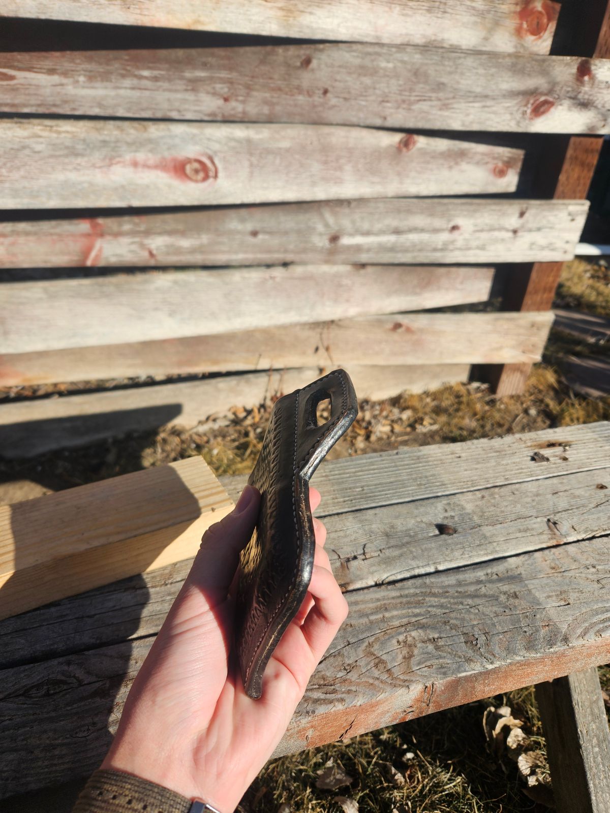 Photo by Jakesleather1505 on February 3, 2026 of the Self Made Phone Case in 3mm Natural Veg Tan.