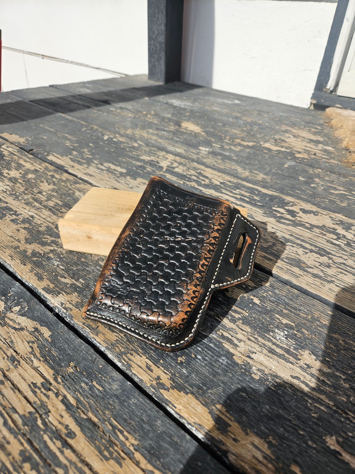 Photo by Jakesleather1505 on March 3, 2026 of the Self Made Phone Case in 3mm Natural Veg Tan.