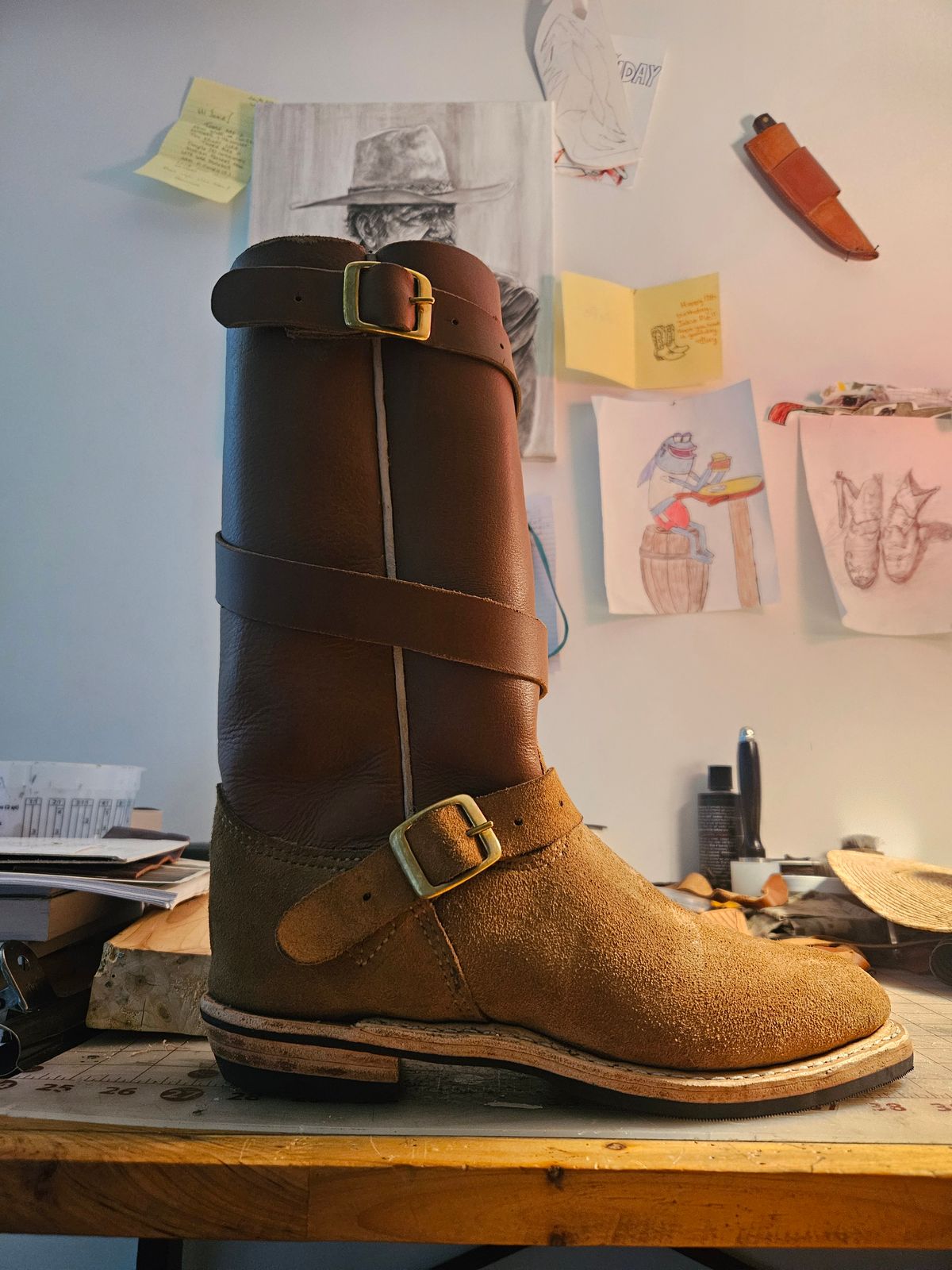 Photo by Jakesleather1505 on August 27, 2025 of the Self Made Cowboy Tanker in 6oz Russet Cowhide.