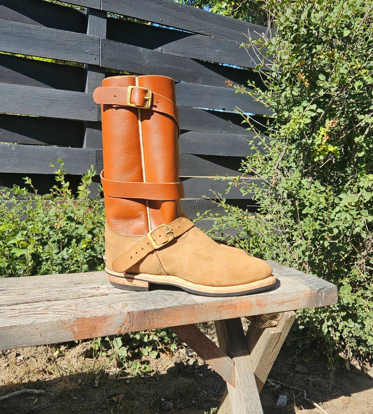 Photo by Jakesleather1505 on September 30, 2025 of the Self Made Cowboy Tanker in 6oz Russet Cowhide.