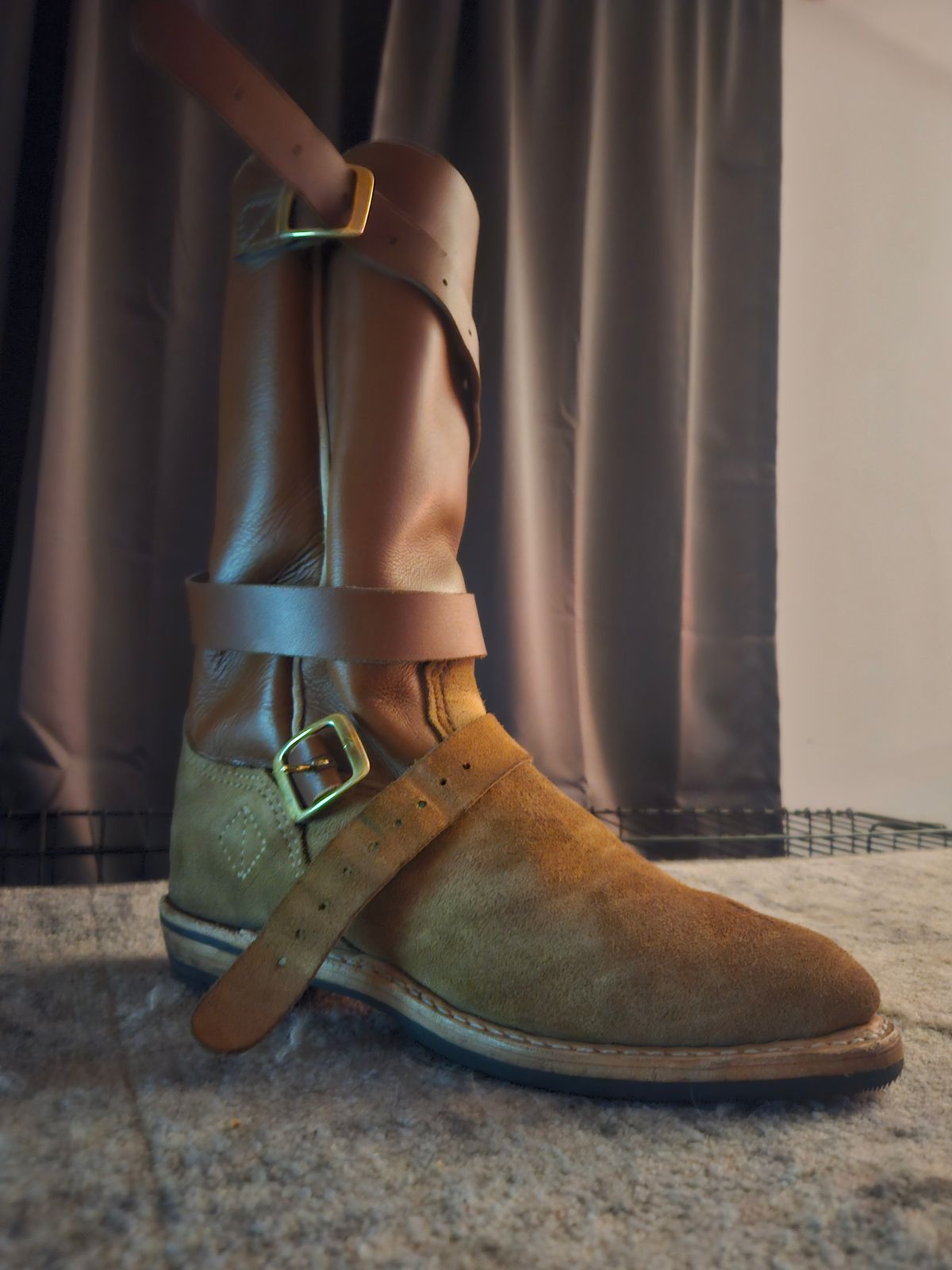 Photo by Jakesleather1505 on October 16, 2025 of the Self Made Cowboy Tanker in 6oz Russet Cowhide.