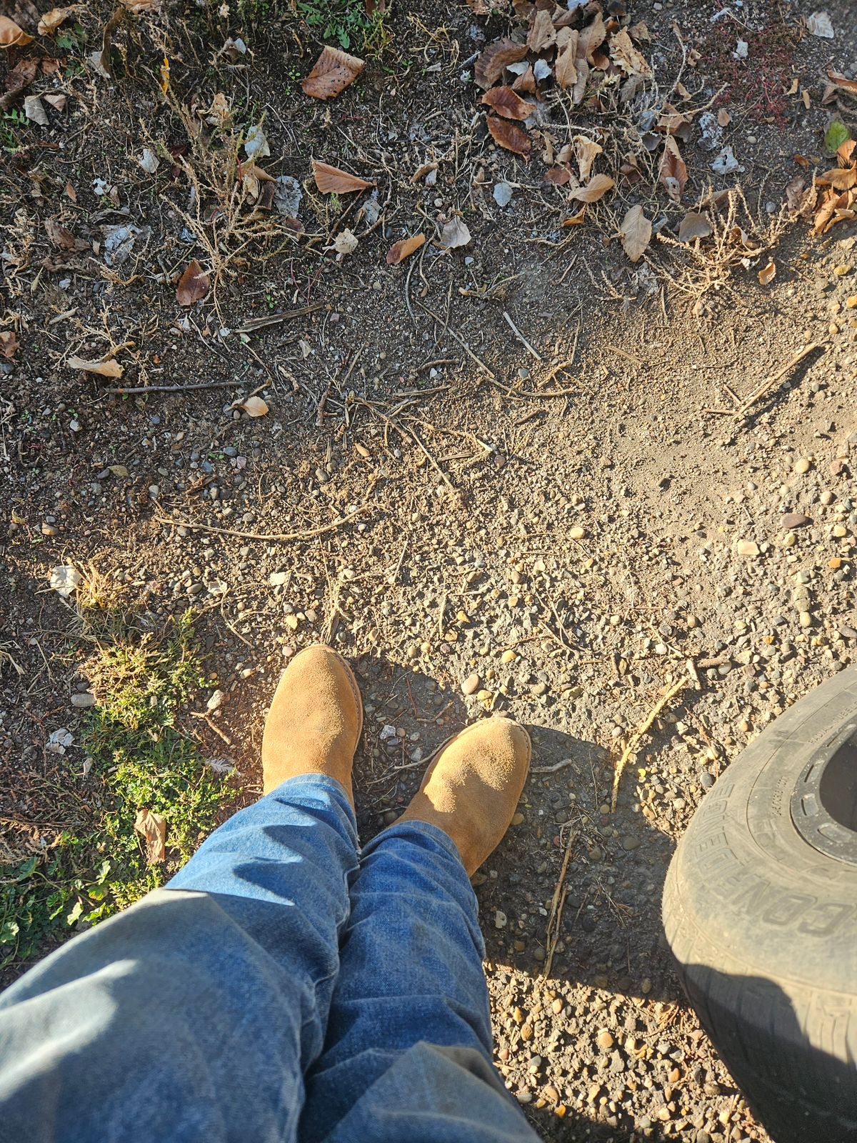 Photo by Jakesleather1505 on October 26, 2025 of the Self Made Cowboy Tanker in 6oz Russet Cowhide.