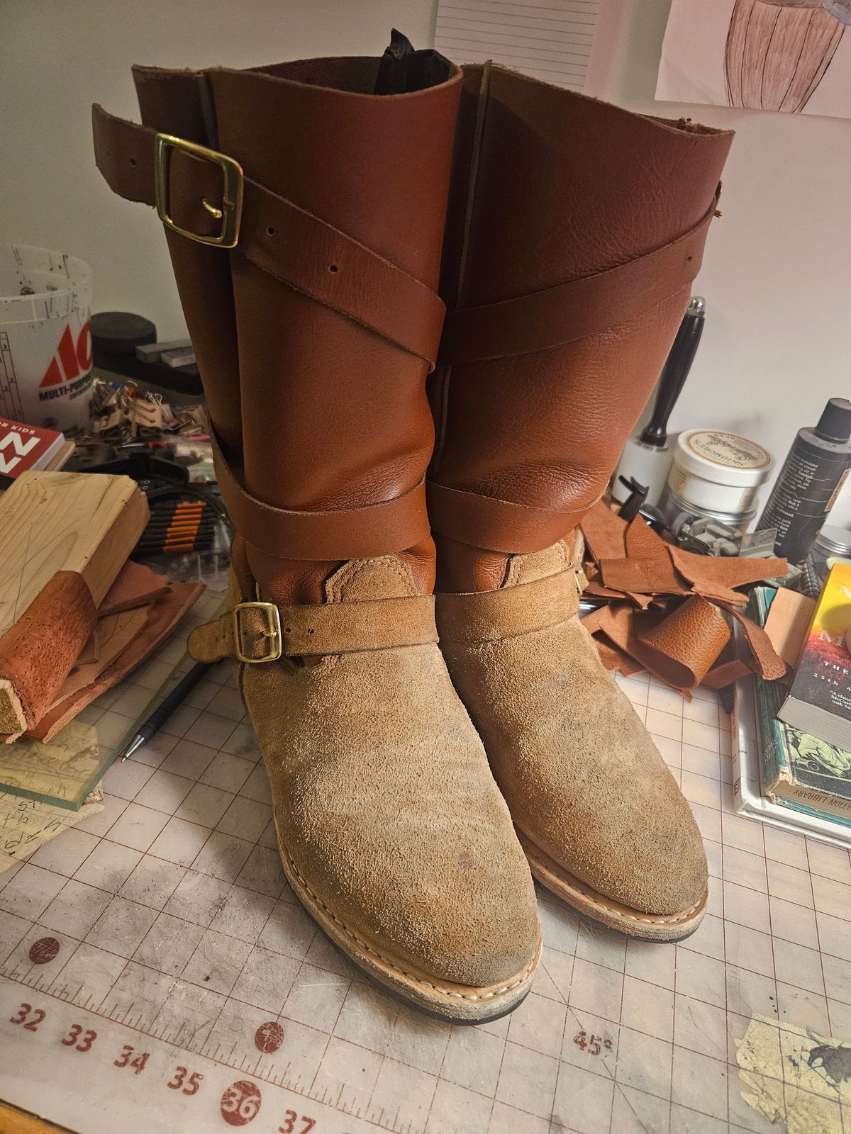 Photo by Jakesleather1505 on November 4, 2025 of the Self Made Cowboy Tanker in 6oz Russet Cowhide.