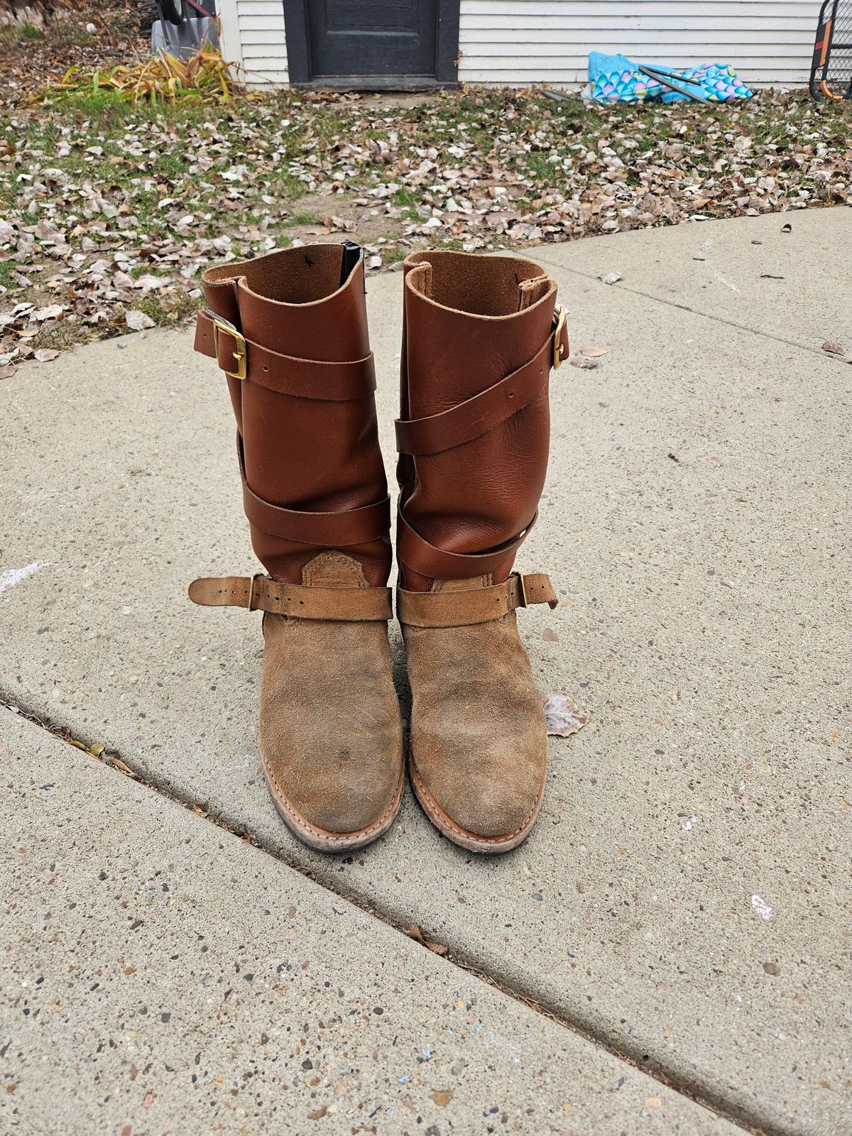 Photo by Jakesleather1505 on November 23, 2025 of the Self Made Cowboy Tanker in 6oz Russet Cowhide.