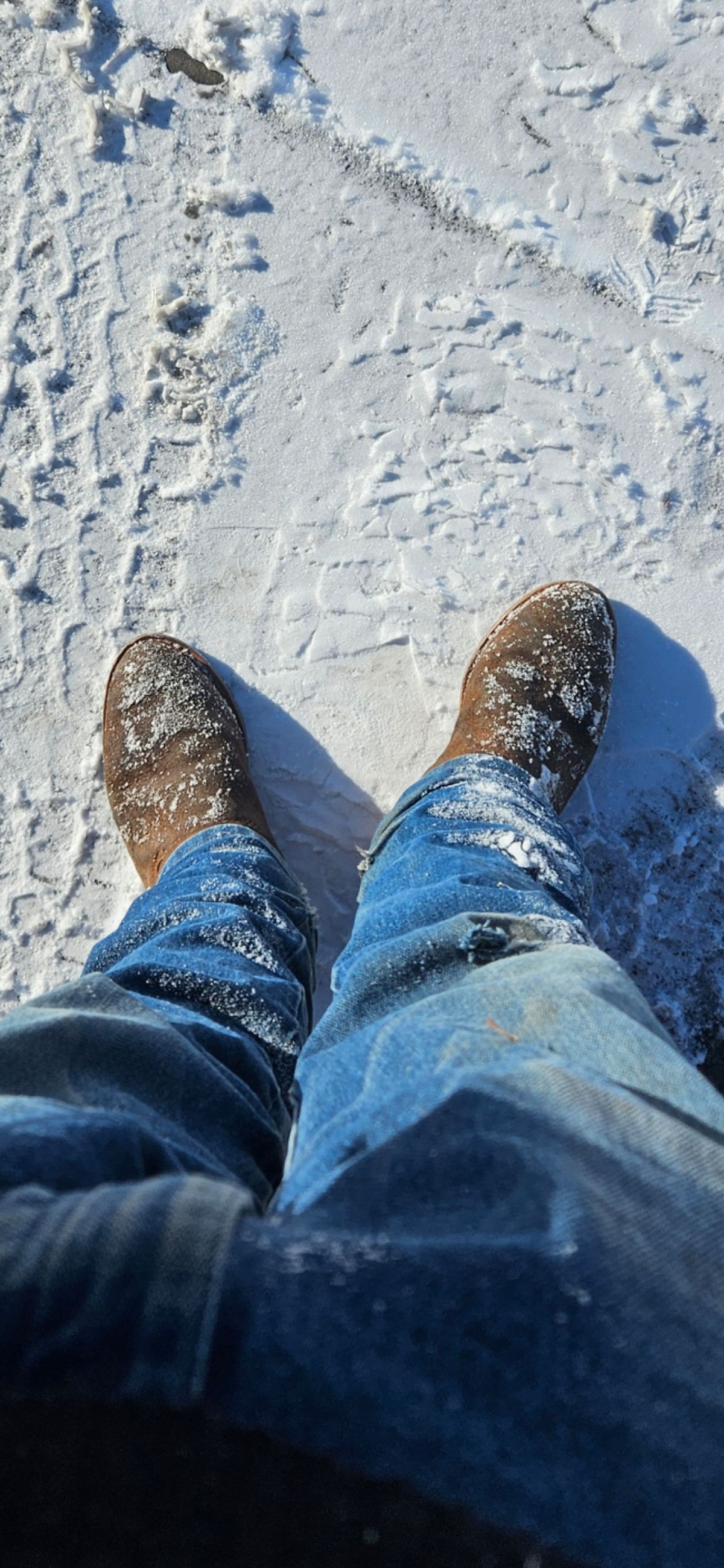 Photo by Jakesleather1505 on November 30, 2025 of the Self Made Cowboy Tanker in 6oz Russet Cowhide.