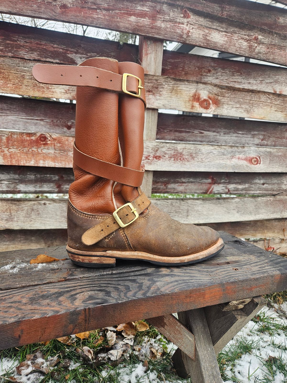 Photo by Jakesleather1505 on December 2, 2025 of the Self Made Cowboy Tanker in 6oz Russet Cowhide.