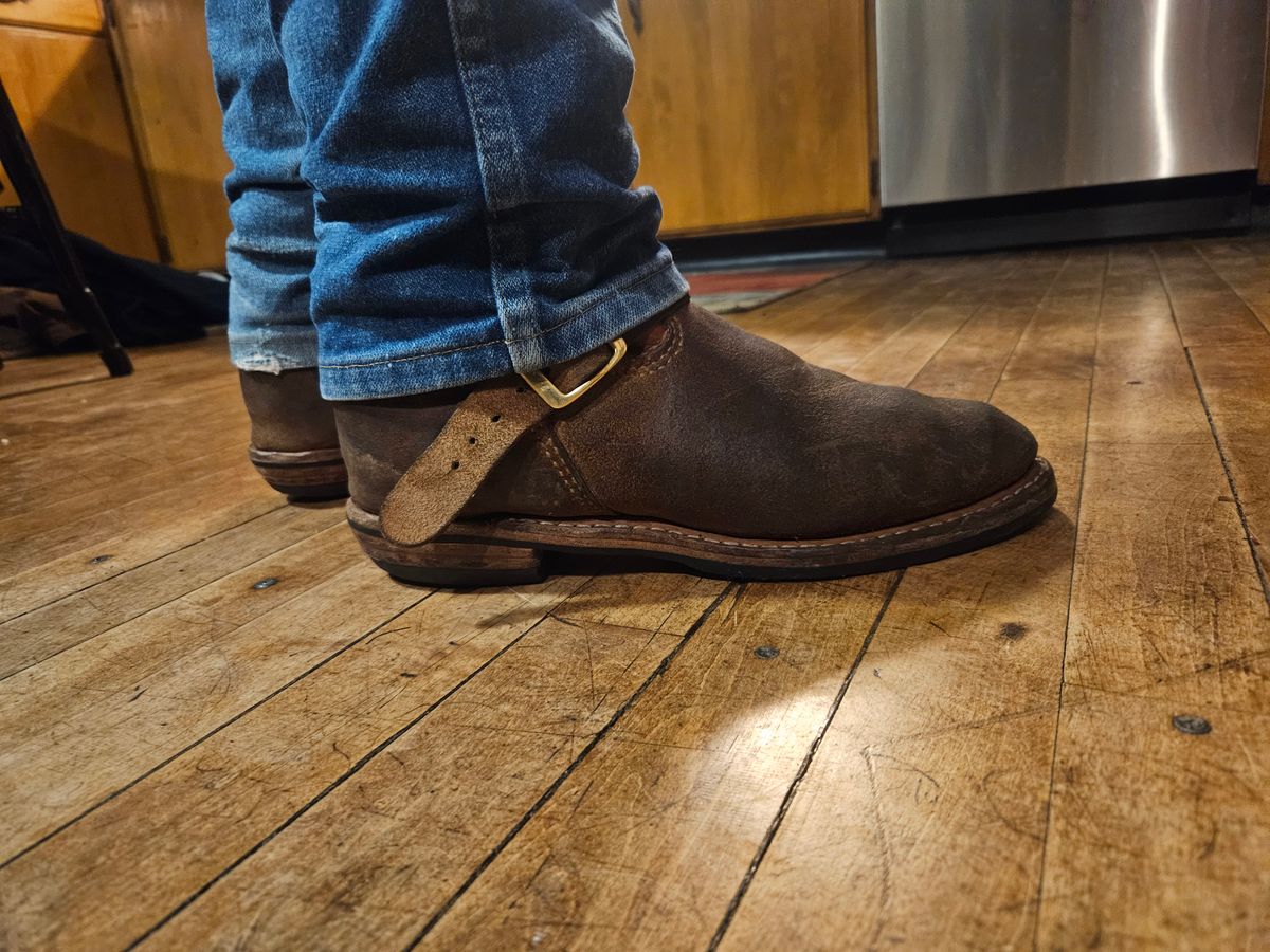 Photo by Jakesleather1505 on December 14, 2025 of the Self Made Cowboy Tanker in 6oz Russet Cowhide.