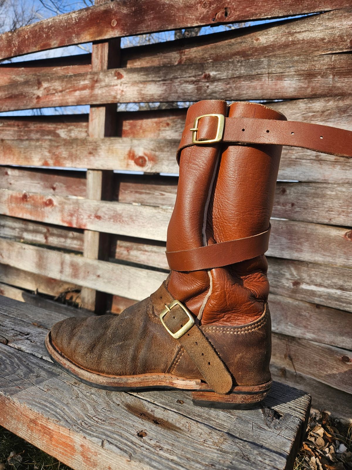 Photo by Jakesleather1505 on January 2, 2026 of the Self Made Cowboy Tanker in 6oz Russet Cowhide.