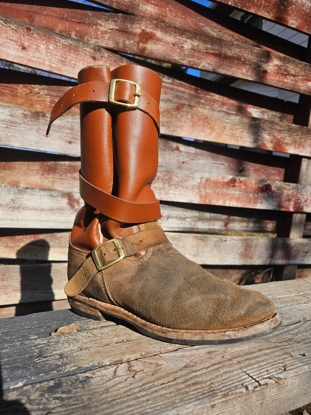 Photo by Jakesleather1505 on February 4, 2026 of the Self Made Cowboy Tanker in 6oz Russet Cowhide.