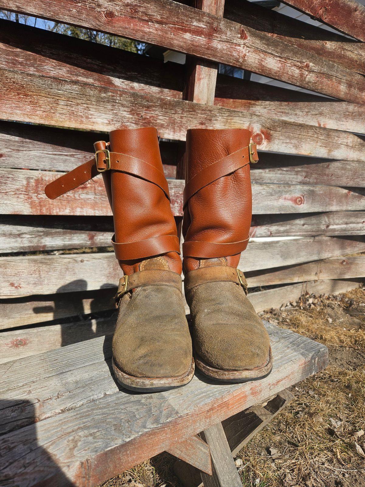 Photo by Jakesleather1505 on March 3, 2026 of the Self Made Cowboy Tanker in 6oz Russet Cowhide.