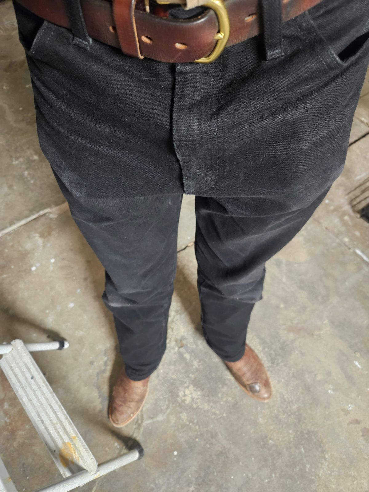 Photo by Jakesleather1505 on May 4, 2025 of the Wrangler Cowboy Cut Slim Fit 0936 in 15 Oz 100% Cotton Denim.