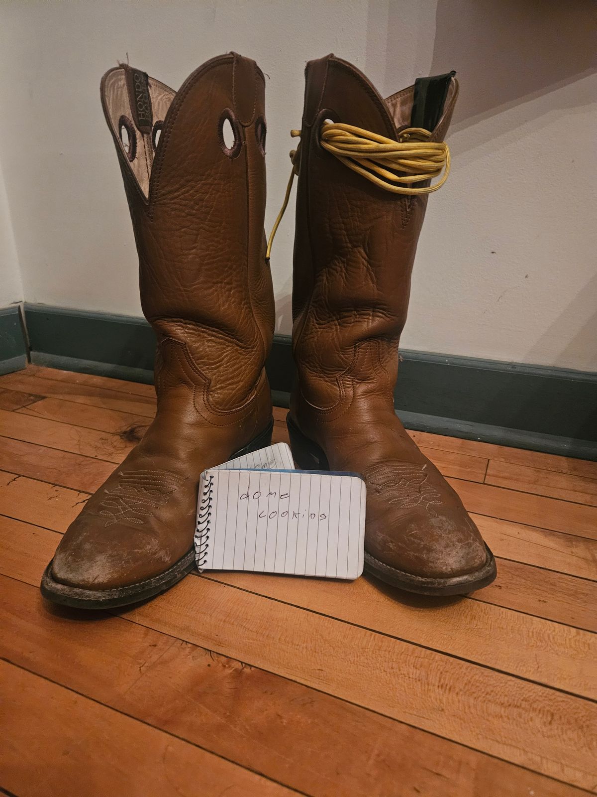 Photo by Jakesleather1505 on November 6, 2025 of the Hondo Boots 7875 in Veg Retan.