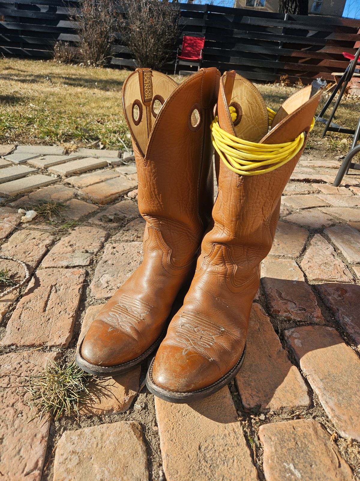 Photo by Jakesleather1505 on February 5, 2026 of the Hondo Boots 7875 in Veg Retan.