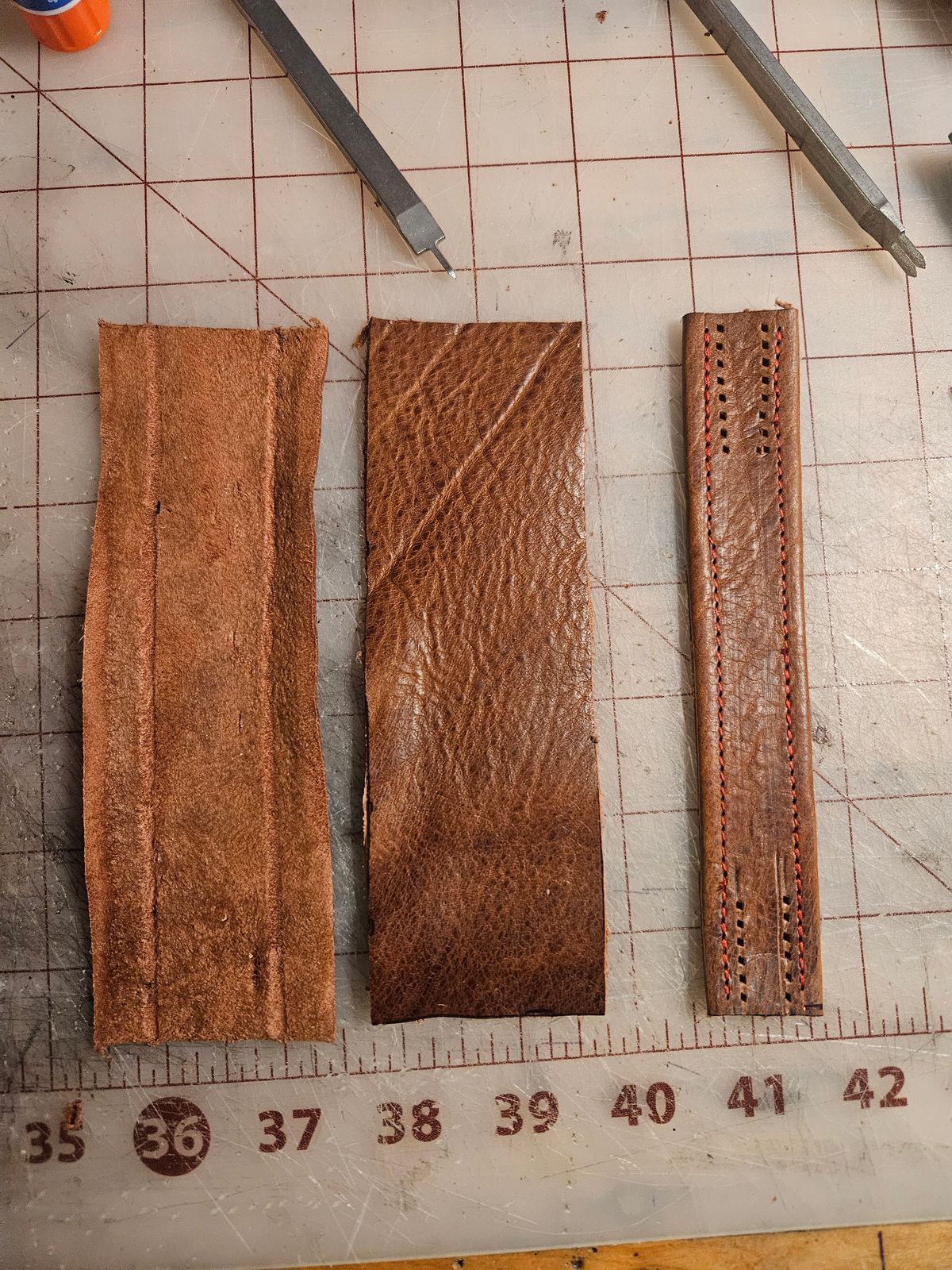 Photo by Jakesleather1505 on November 19, 2025 of the Self Made Full Rough Out Roper in 5-6oz Oil Tanned Cowhide From Scrap Bin.