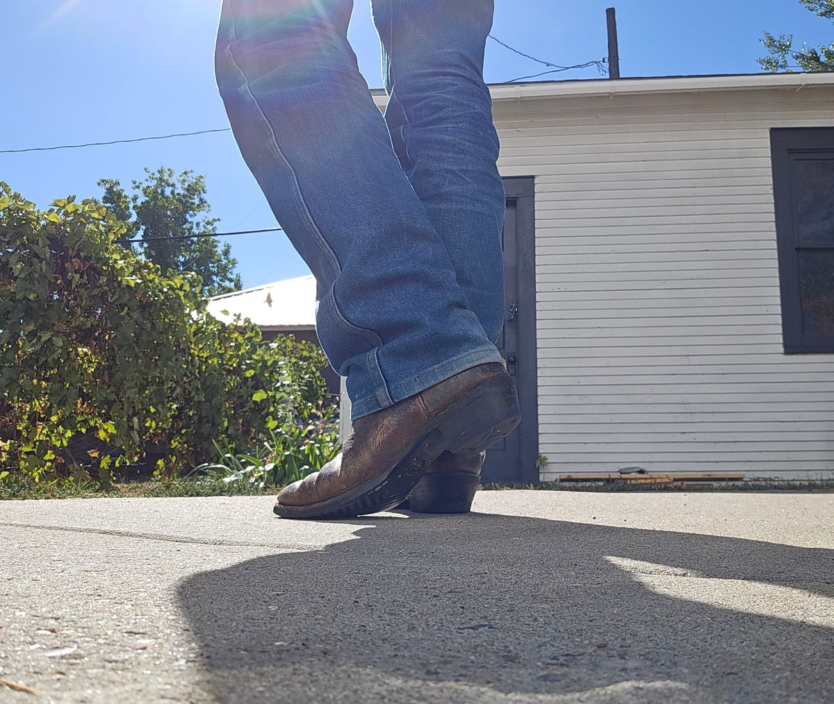 Photo by Jakesleather1505 on October 2, 2025 of the Nocona 6736 in Chocolate Bullhide And Oil Tanned Tops.