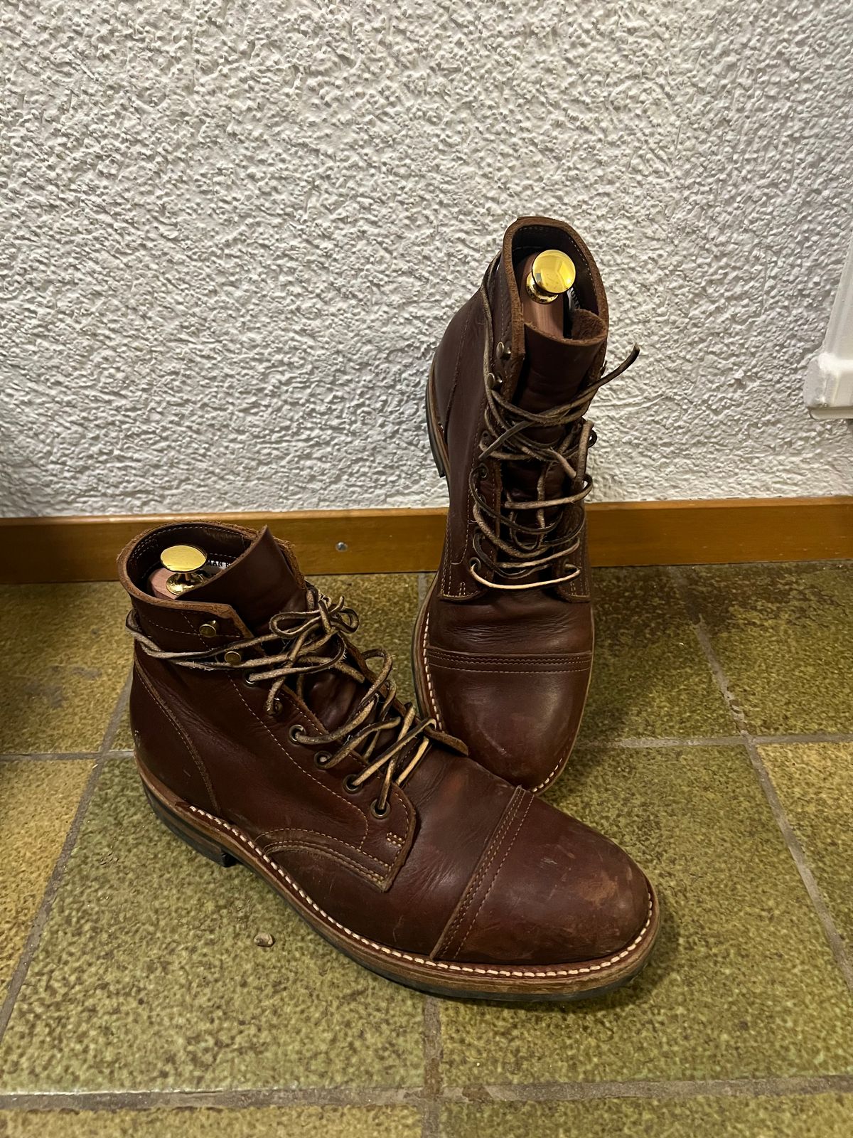 Photo by Florianfloorwalker on January 30, 2026 of the Truman Cap Toe Boot in Brown Rufian.