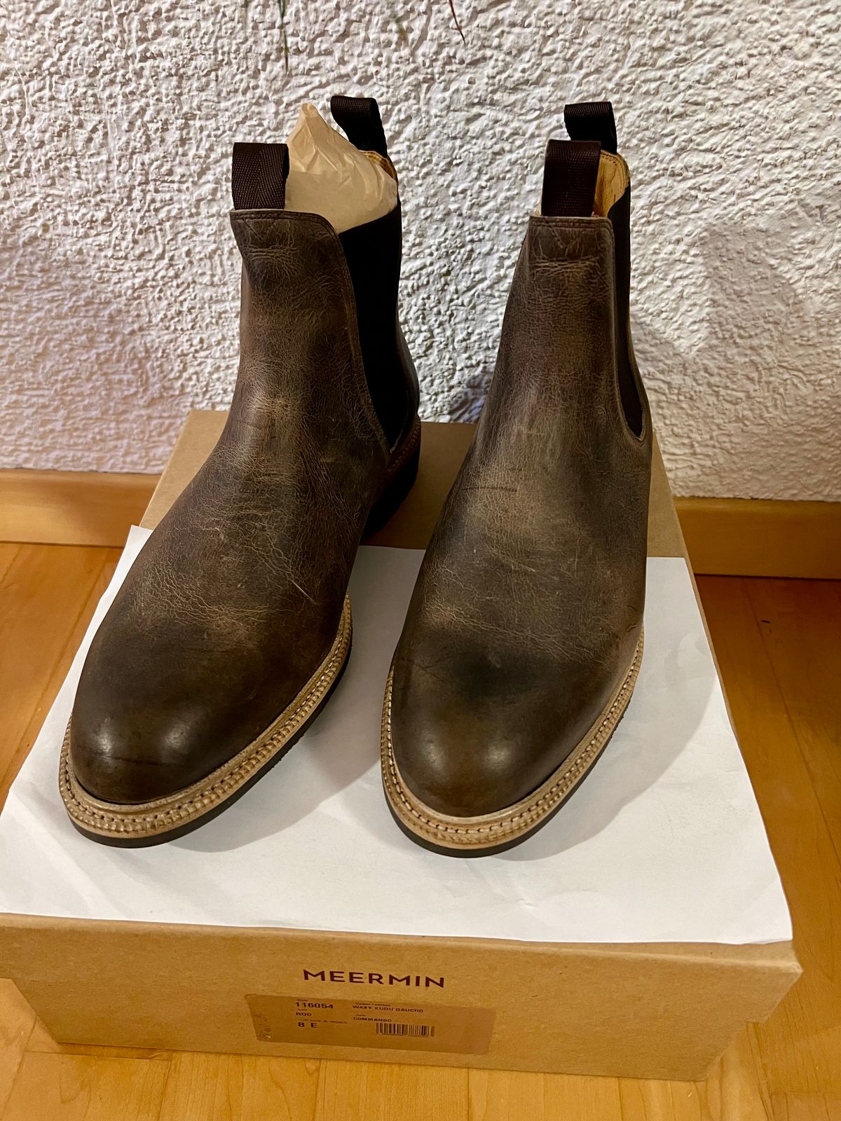 Photo by Florianfloorwalker on September 27, 2025 of the Meermin Chelsea Boot in C.F. Stead Gaucho Waxy Kudu.