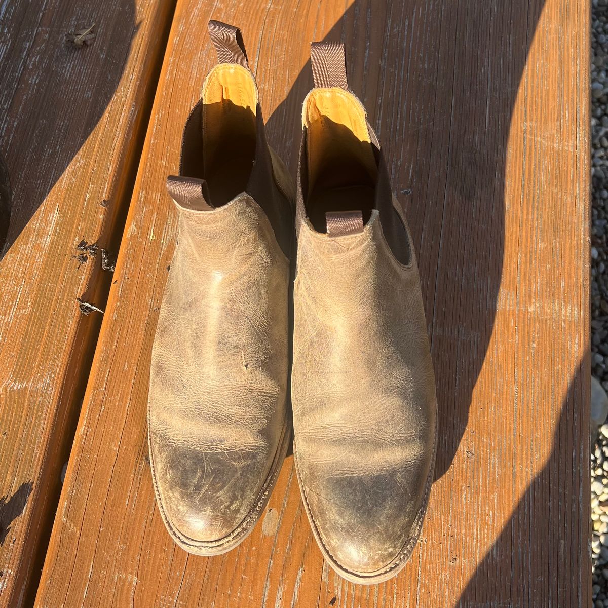 Photo by Florianfloorwalker on November 5, 2025 of the Meermin Chelsea Boot in C.F. Stead Gaucho Waxy Kudu.