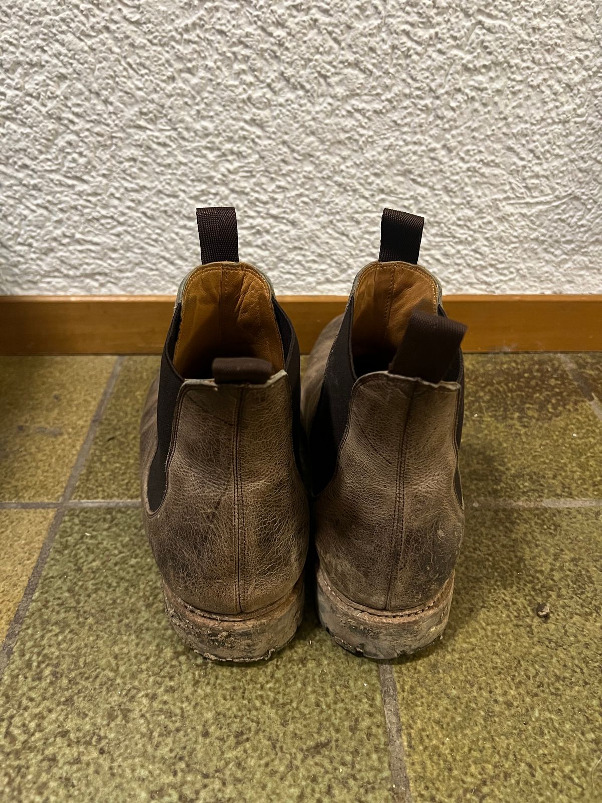 Photo by Florianfloorwalker on January 30, 2026 of the Meermin Chelsea Boot in C.F. Stead Gaucho Waxy Kudu.