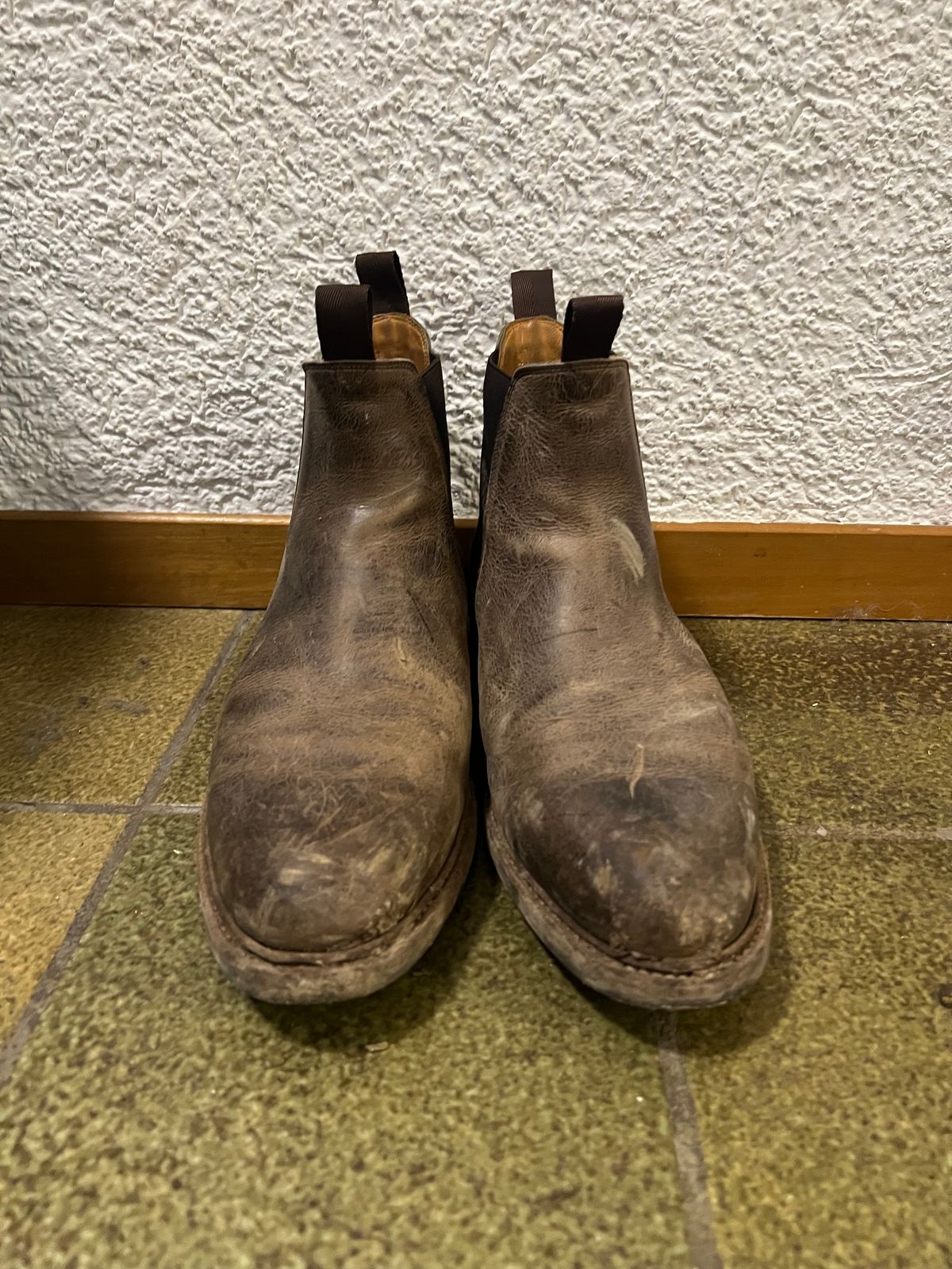Photo by Florianfloorwalker on January 30, 2026 of the Meermin Chelsea Boot in C.F. Stead Gaucho Waxy Kudu.