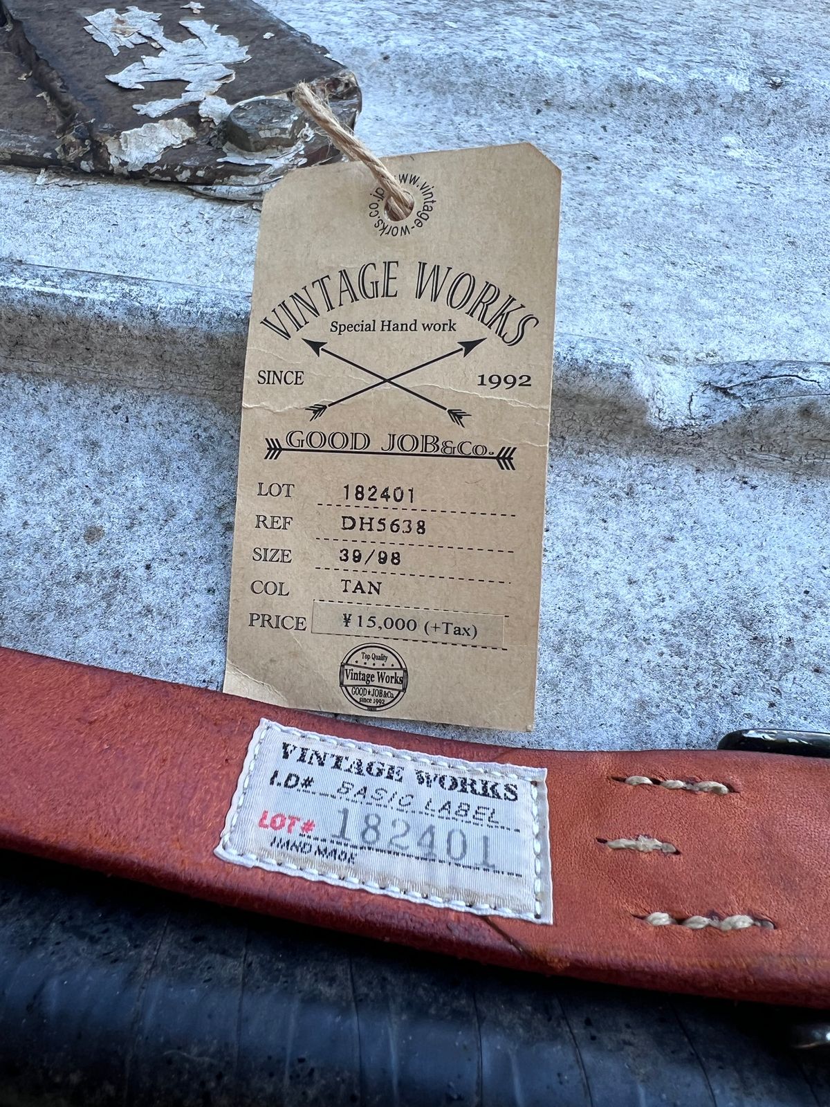 Photo by Florianfloorwalker on October 3, 2025 of the Vintage Works Dh5638 in Unknown Leather.