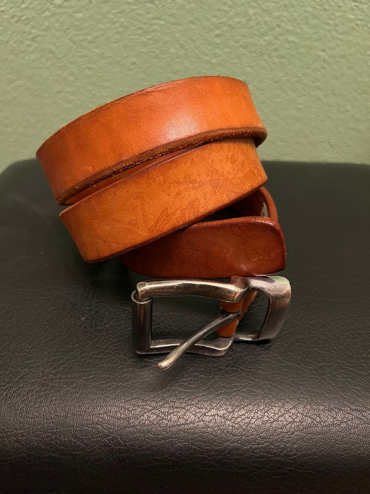 Photo by Florianfloorwalker on January 5, 2026 of the Vintage Works Dh5638 in Unknown Leather.