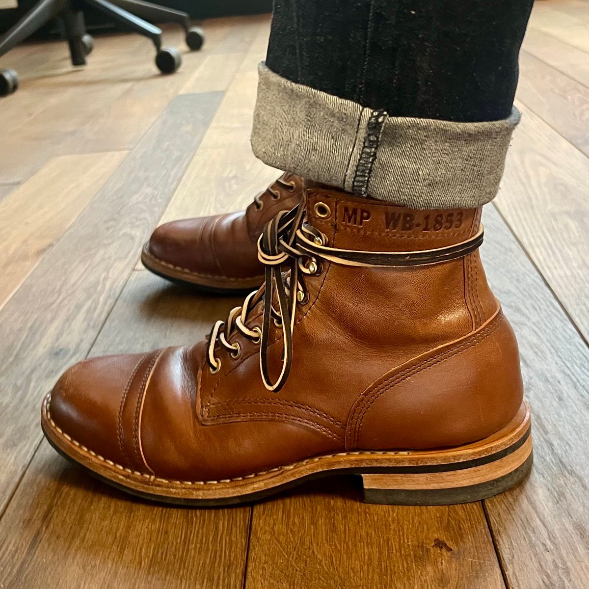 Photo by Florianfloorwalker on May 26, 2025 of the White's MP-Sherman Toe Cap in Maryam Toscanello Horsebutt.