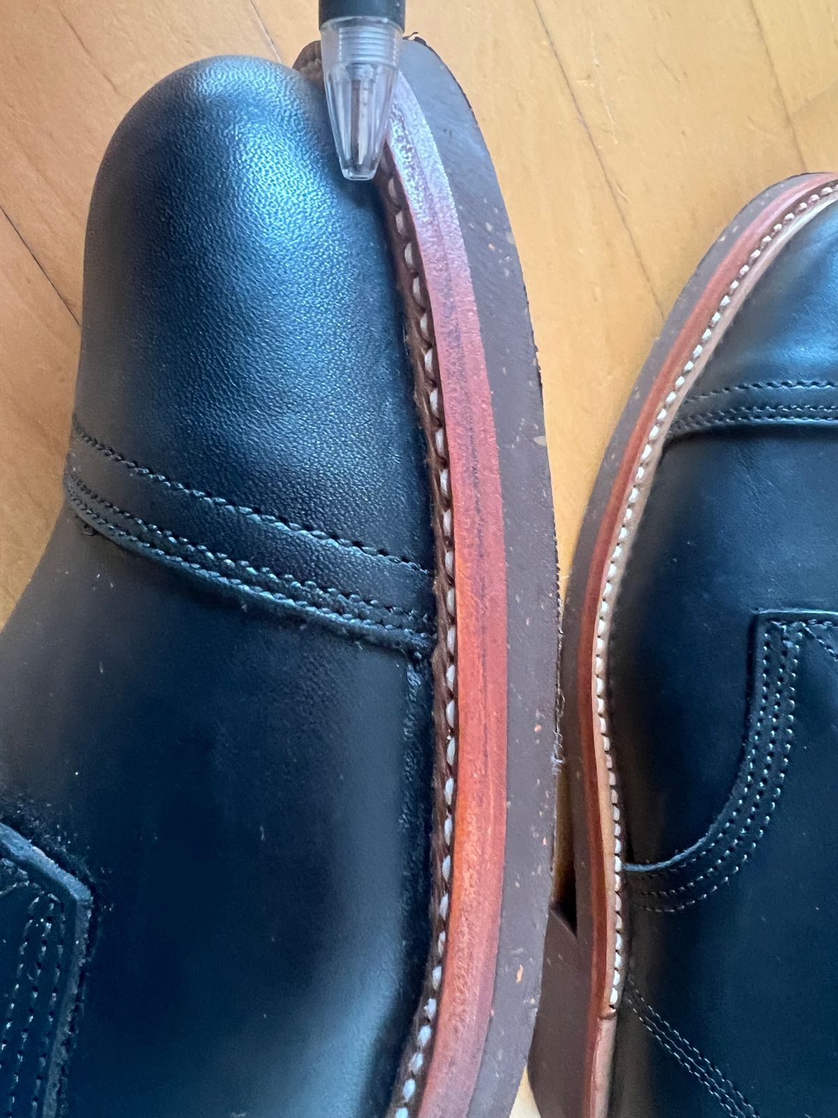 Photo by Florianfloorwalker on January 7, 2026 of the Oak Street Bootmakers Mill Boot in Seidel Black Oil Tan.