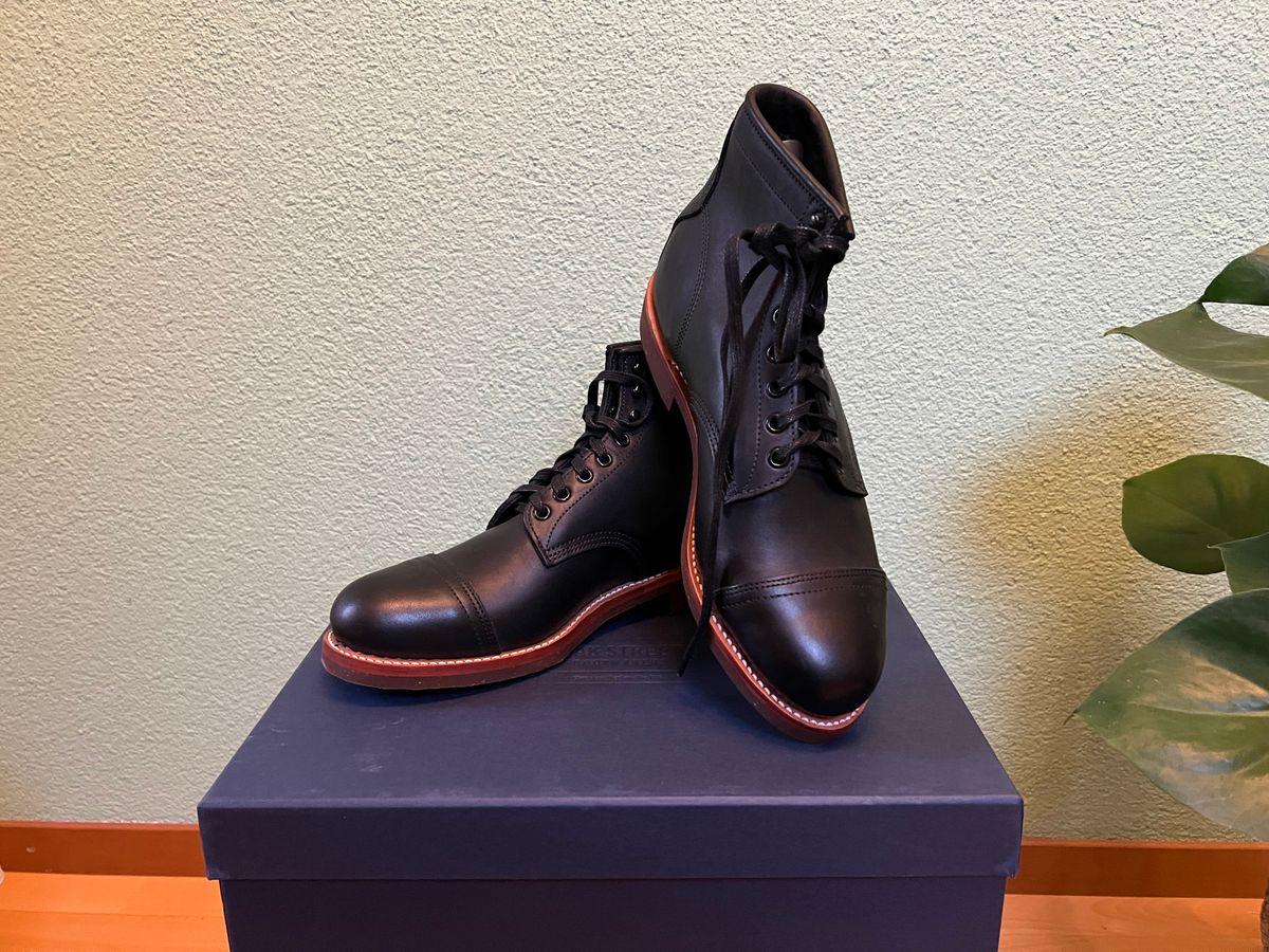 Photo by Florianfloorwalker on December 17, 2025 of the Oak Street Bootmakers Mill Boot in Seidel Black Oil Tan.