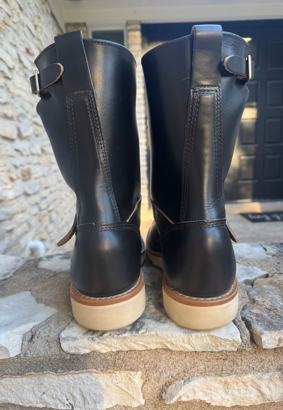 Photo by Jwilliams on December 10, 2025 of the White's Cykel 4014 Engineer in Horween Black Chromexcel.