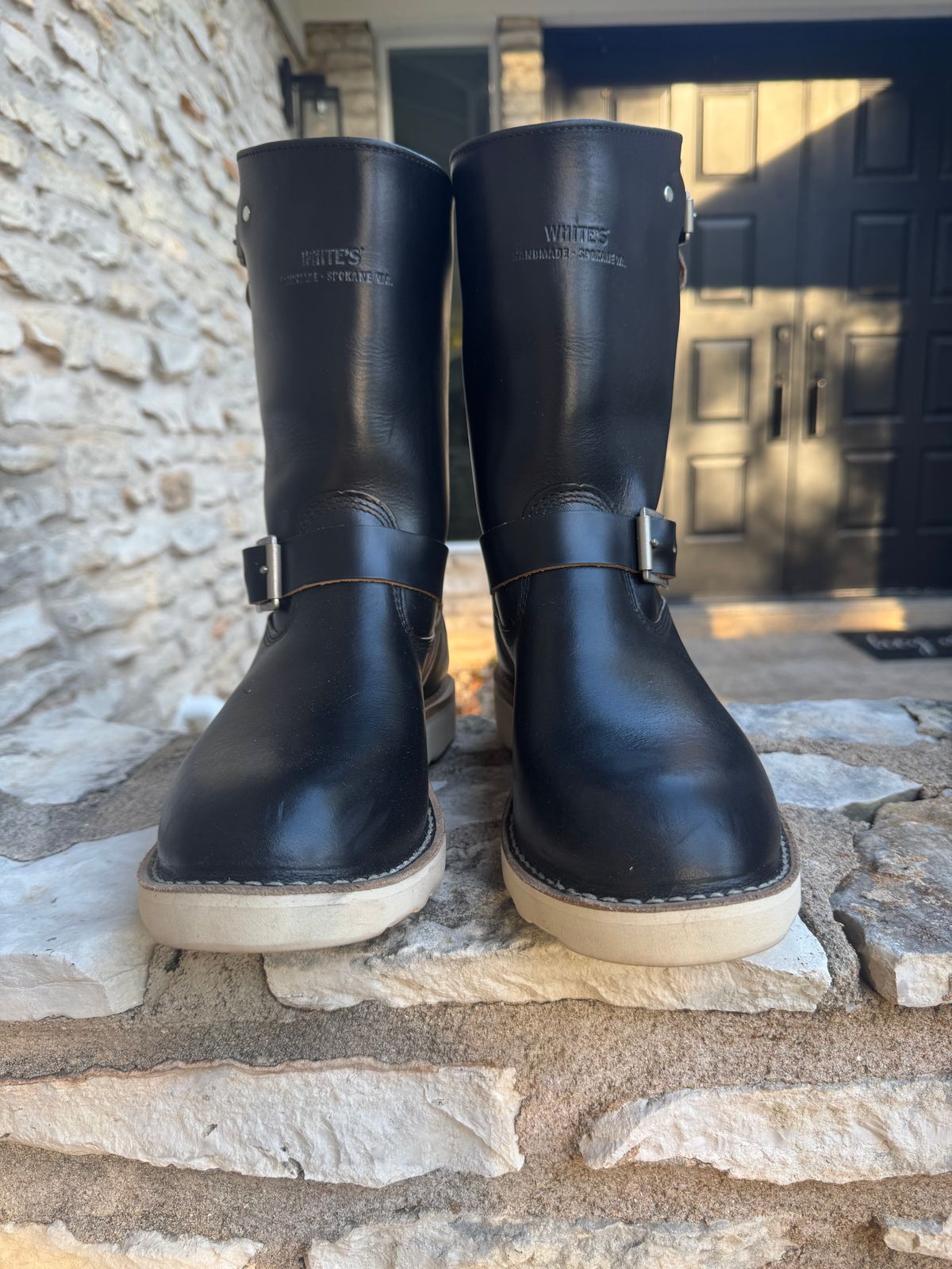 Photo by Jwilliams on December 10, 2025 of the White's Cykel 4014 Engineer in Horween Black Chromexcel.