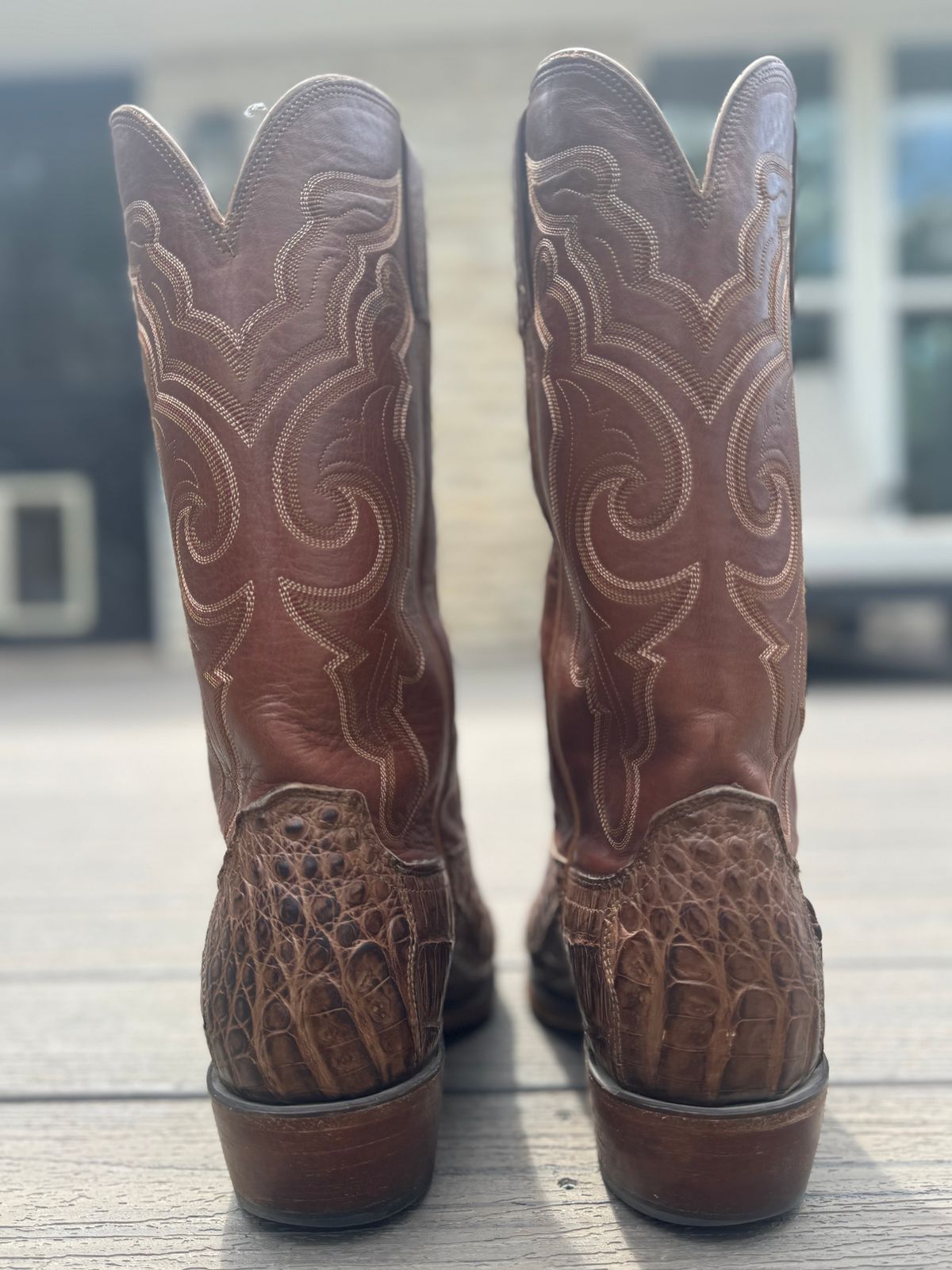 Photo by Jwilliams on August 23, 2025 of the Lucchese Franklin in Hornback Caiman Tail.