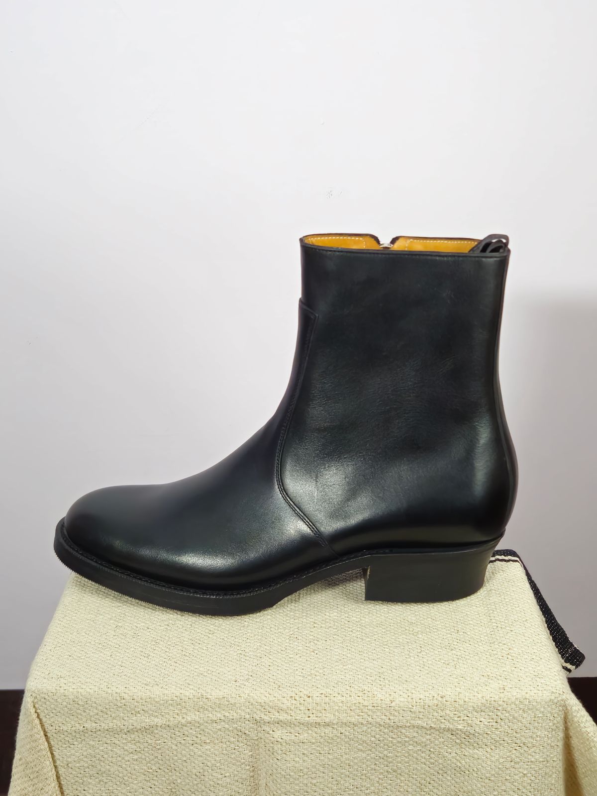 Photo by momatw on March 23, 2026 of the Rolling Dub Trio Gleaners Zip in Black Jp Box Calf.