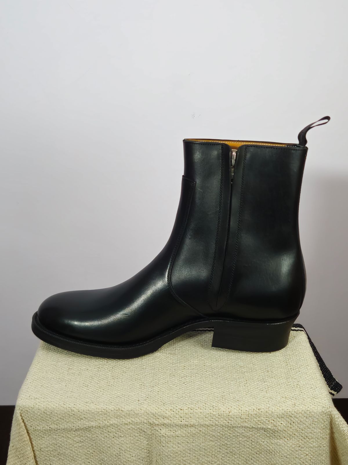 Photo by momatw on March 23, 2026 of the Rolling Dub Trio Gleaners Zip in Black Jp Box Calf.