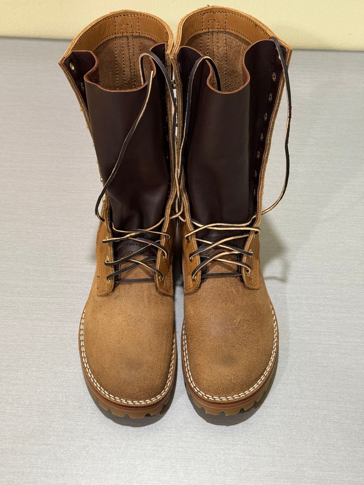 Photo by Termsxofxuse on October 1, 2024 of the Nicks DomePro in Seidel 1964 Tan & Seidel 1964 Tan Roughout.