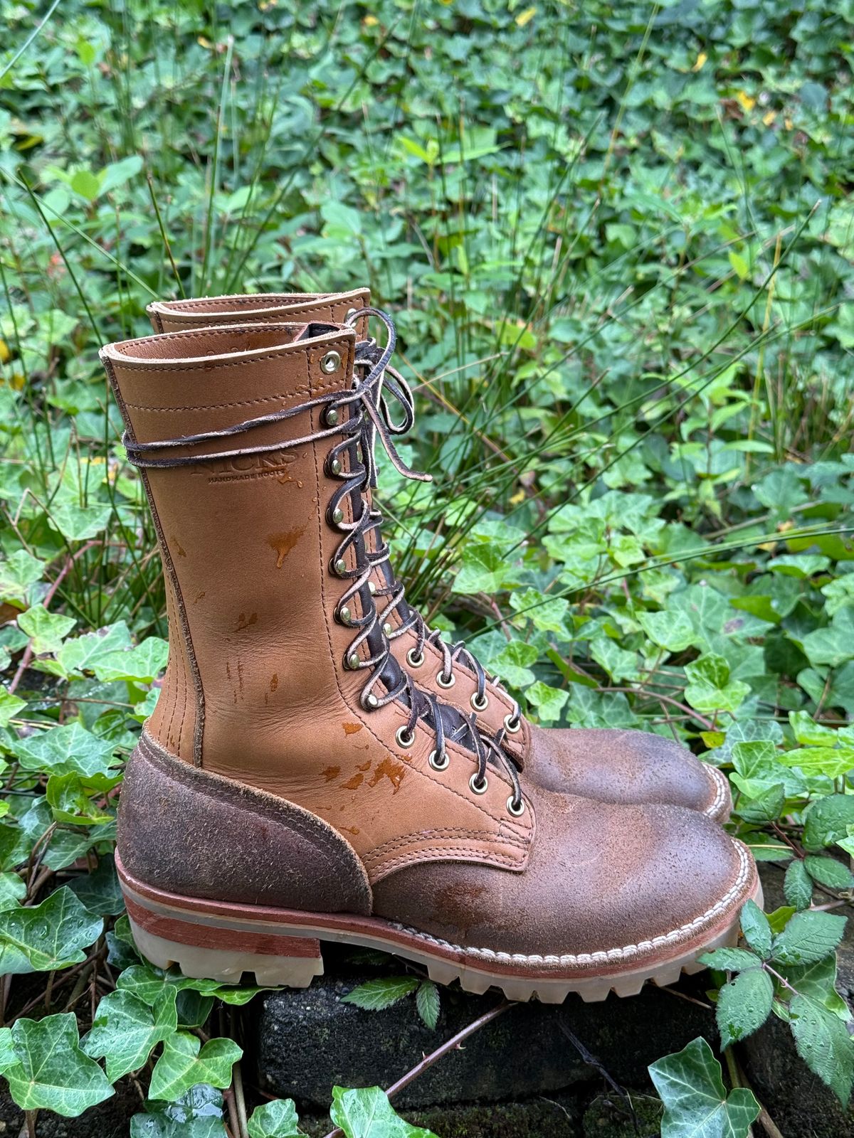Photo by Termsxofxuse on November 1, 2024 of the Nicks DomePro in Seidel 1964 Tan & Seidel 1964 Tan Roughout.