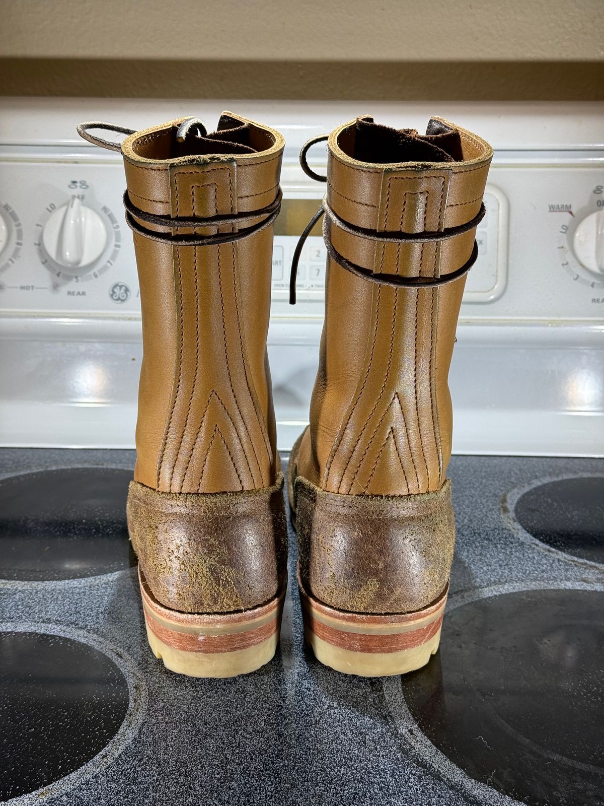 Photo by Termsxofxuse on December 5, 2024 of the Nicks DomePro in Seidel 1964 Tan & Seidel 1964 Tan Roughout.