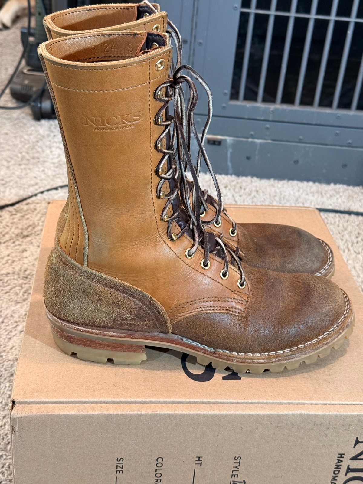Photo by Termsxofxuse on April 1, 2025 of the Nicks DomePro in Seidel 1964 Tan & Seidel 1964 Tan Roughout.