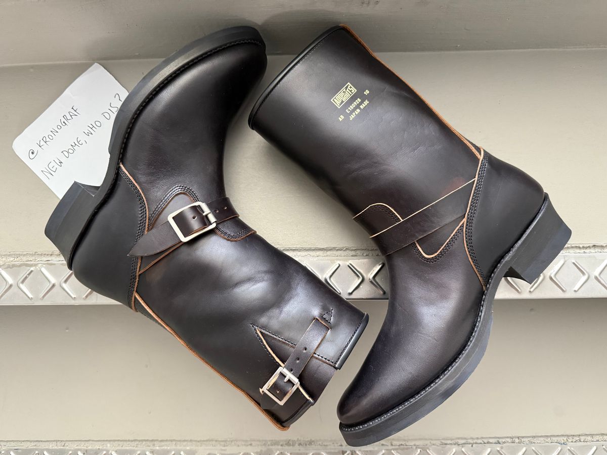 Photo by kronograf on October 1, 2025 of the Addict Boots AB-01 Engineer Boots in Maryam Black Horsebutt.